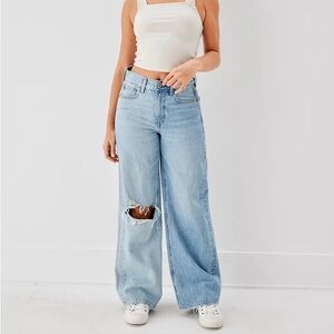 American Eagle Two-Toned Baggy Jeans Size 00